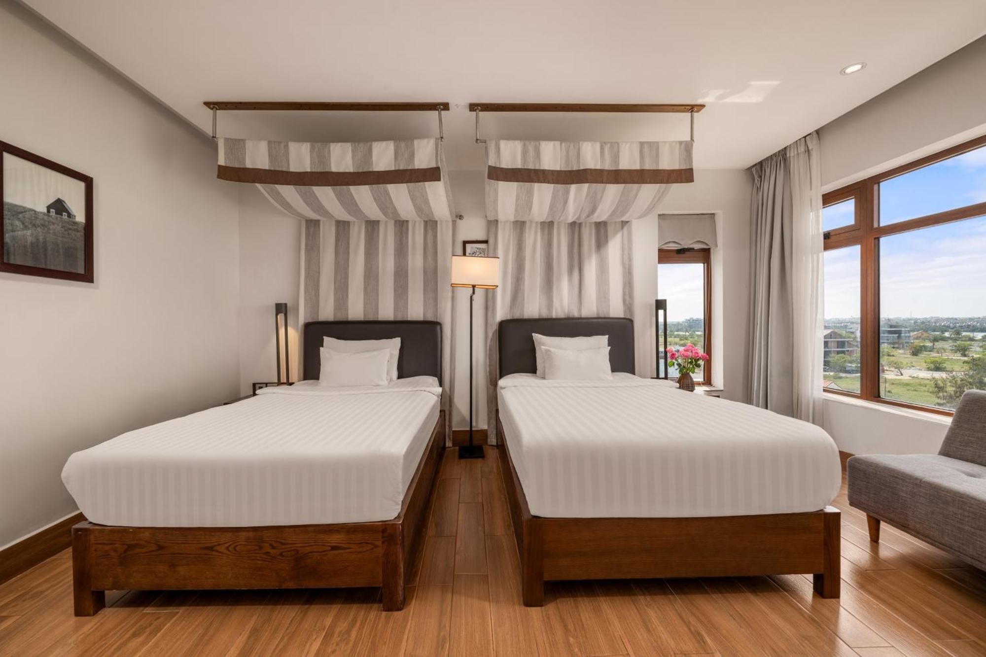 Hoi An Ocean Front Hotel Экстерьер фото