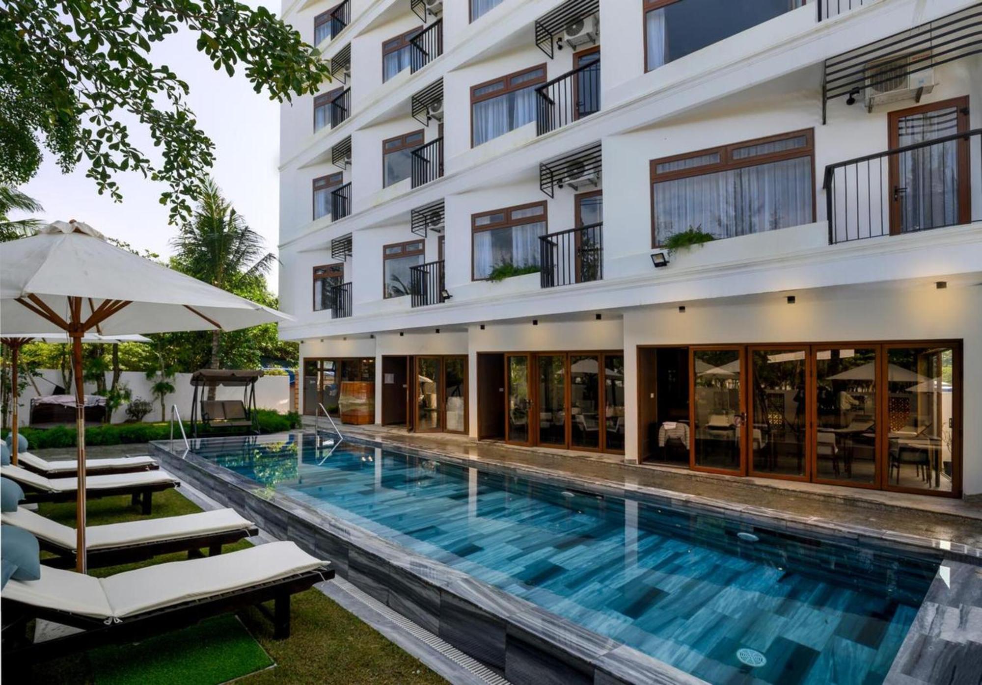 Hoi An Ocean Front Hotel Экстерьер фото