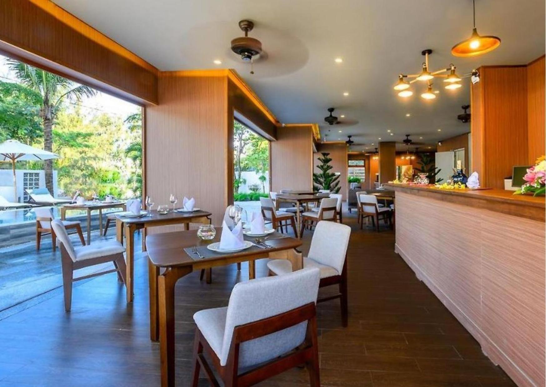 Hoi An Ocean Front Hotel Экстерьер фото