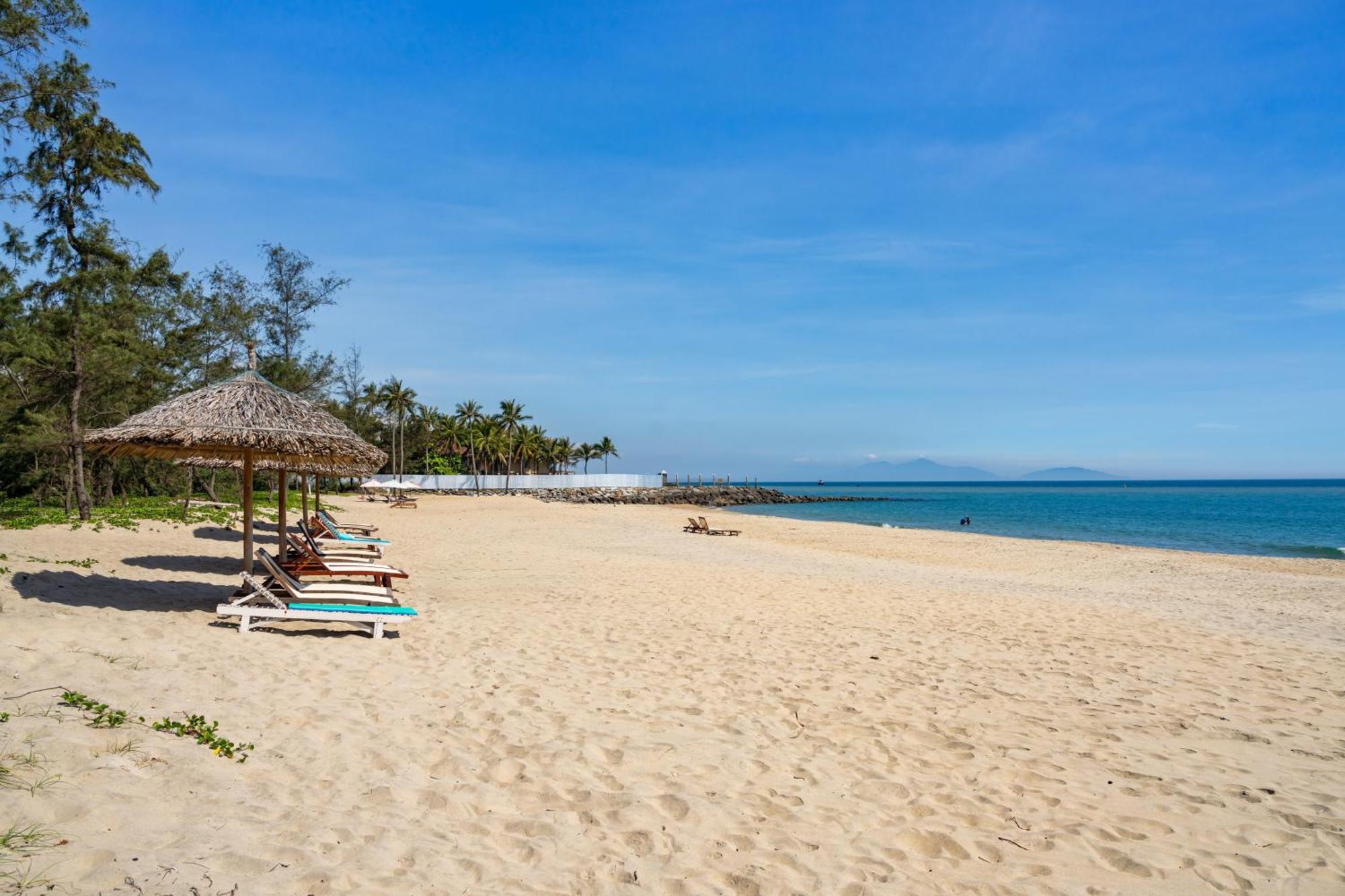 Hoi An Ocean Front Hotel Экстерьер фото