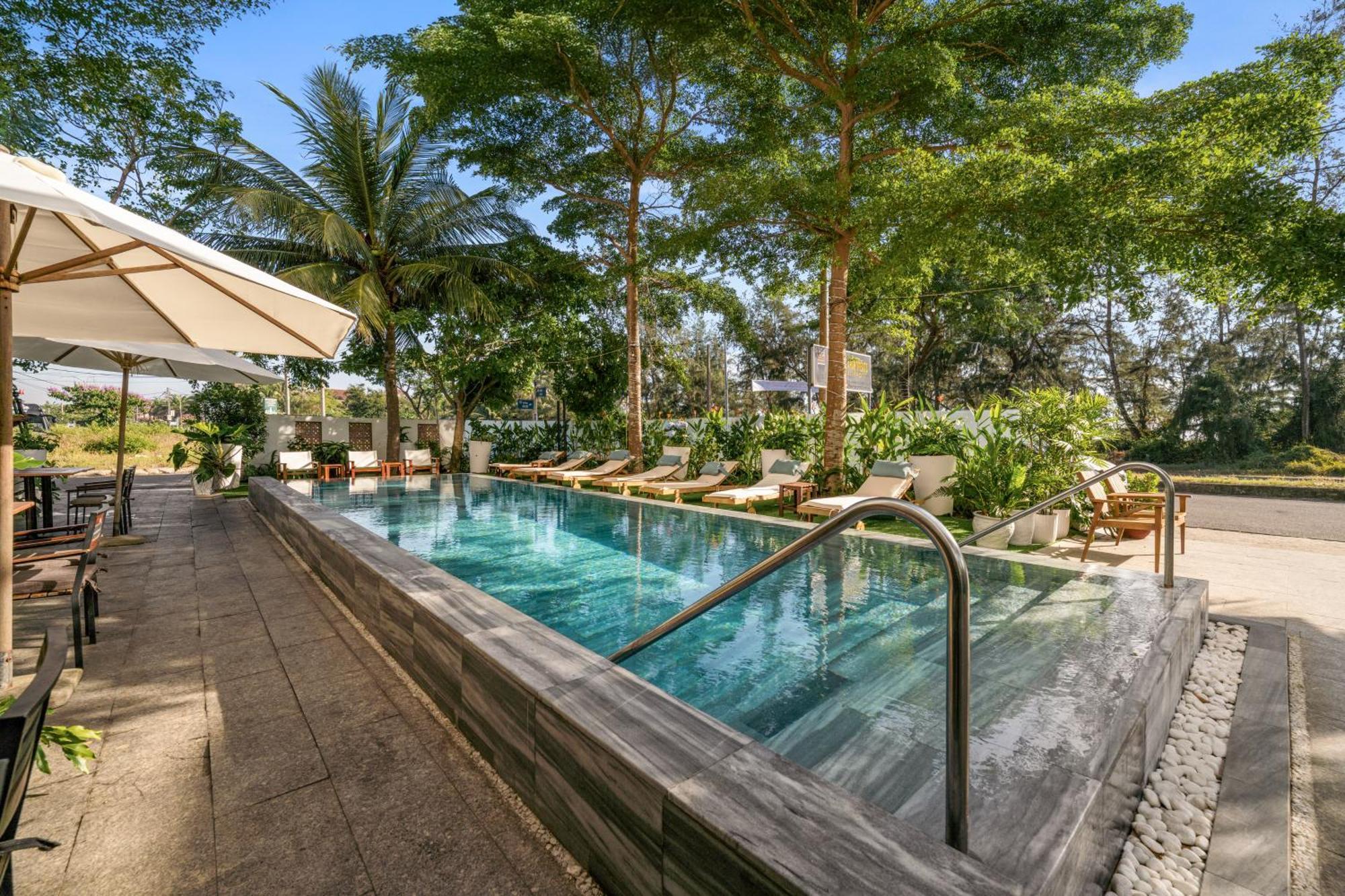 Hoi An Ocean Front Hotel Экстерьер фото